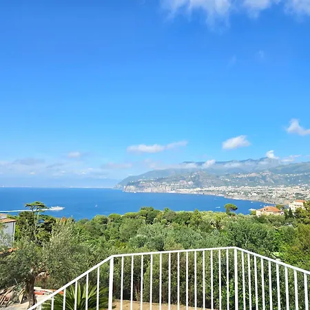 Maison Regina Giovanna - A Window To The Paradise Apartman *